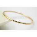 Design rond à bracelet simple en forme de bracelet en or